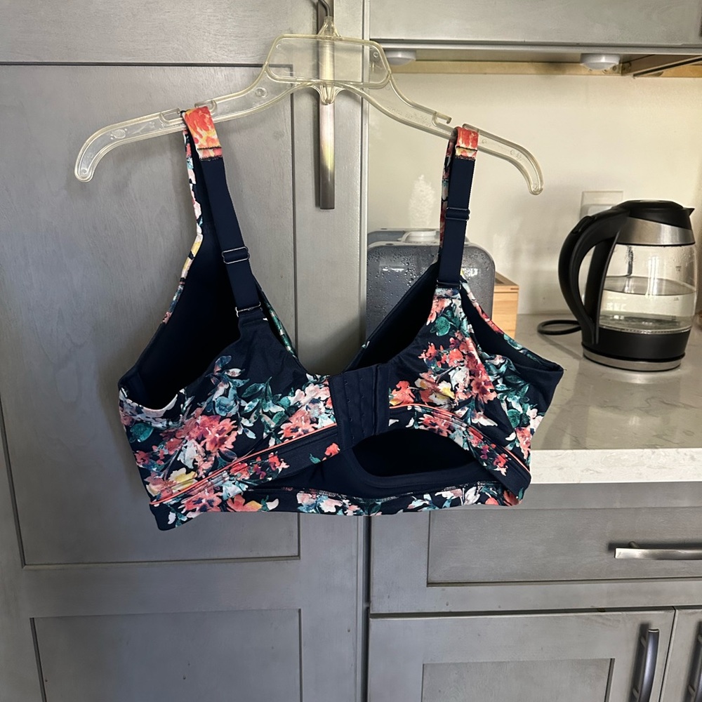 Bra - Picture 3 of 5